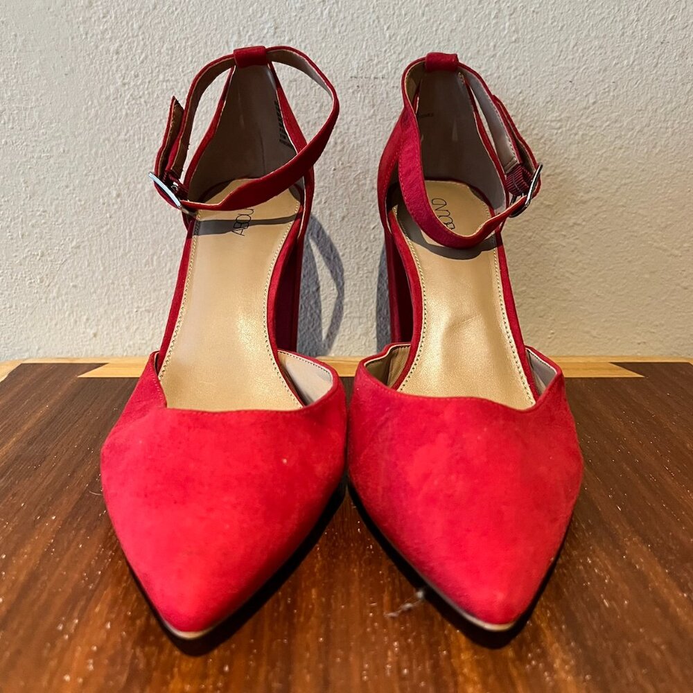 ❤️ Abound Red Suede Chunky Heel – Size 11